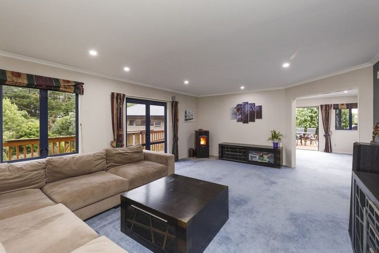 Photo of property in 7 La Lena Grove, Fitzherbert, Palmerston North, 4410