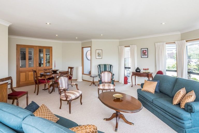 Photo of property in 11 Barrett Drive, Waikanae Beach, Waikanae, 5036