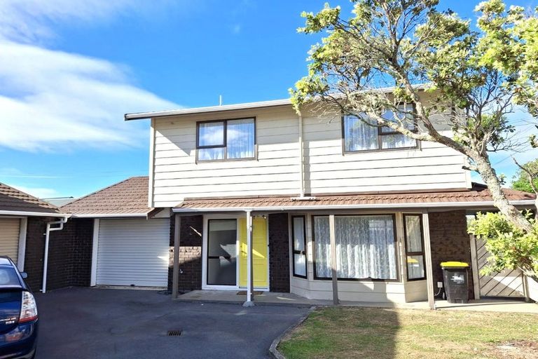 Photo of property in 2/53 Clifford Road, Johnsonville, Wellington, 6037