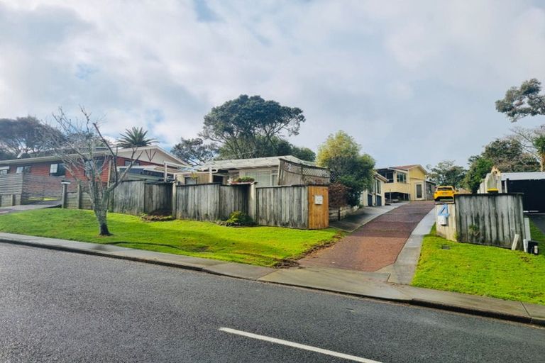 Photo of property in 4 Brian Crescent, Stanmore Bay, Whangaparaoa, 0932