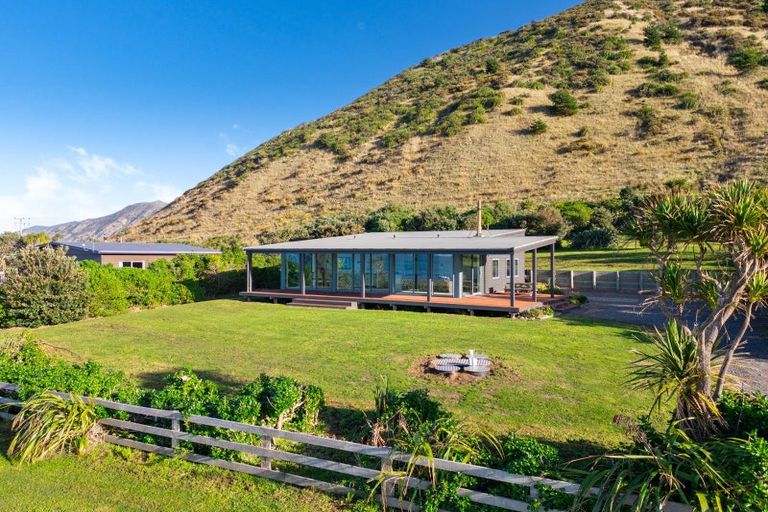 Photo of property in 149 Te Awaiti Road, Tora, Martinborough, 5782