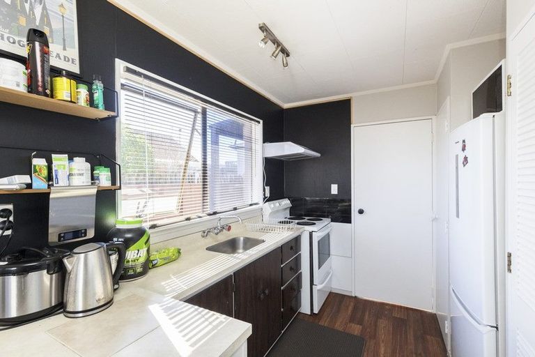 Photo of property in 31 Peter Hall Drive, Kelvin Grove, Palmerston North, 4414