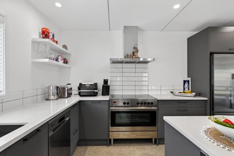 Photo of property in 2 Cambridge Lane, Mangawhai, 0505