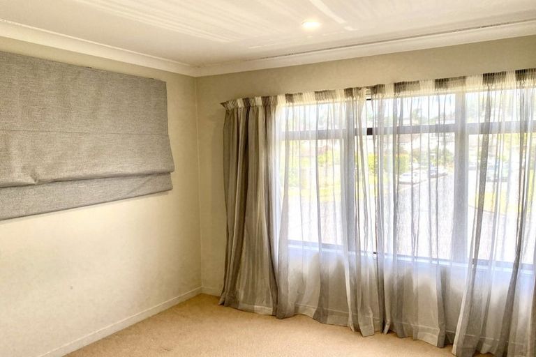 Photo of property in 56 Oakway Drive, Schnapper Rock, Auckland, 0632