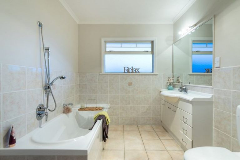 Photo of property in 5 Hudson Grove, Papamoa Beach, Papamoa, 3118