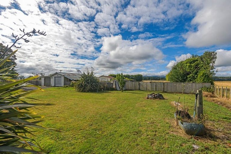 Photo of property in 1902 State Highway 56, Tiakitahuna, Palmerston North, 4477