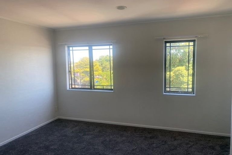 Photo of property in 9/77 Saint George Street, Papatoetoe, Auckland, 2025