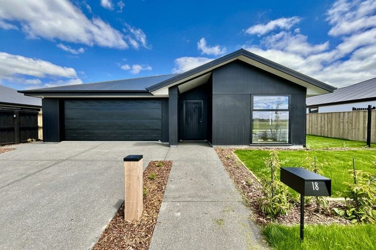 Photo of property in 18 Privet Way, Rolleston, 7678