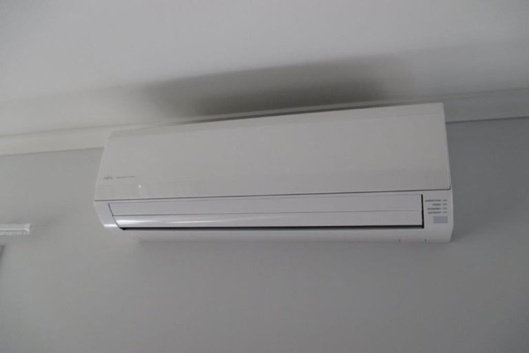 Photo of property in 3/11 Crosher Place, Silverdale, Hamilton, 3216