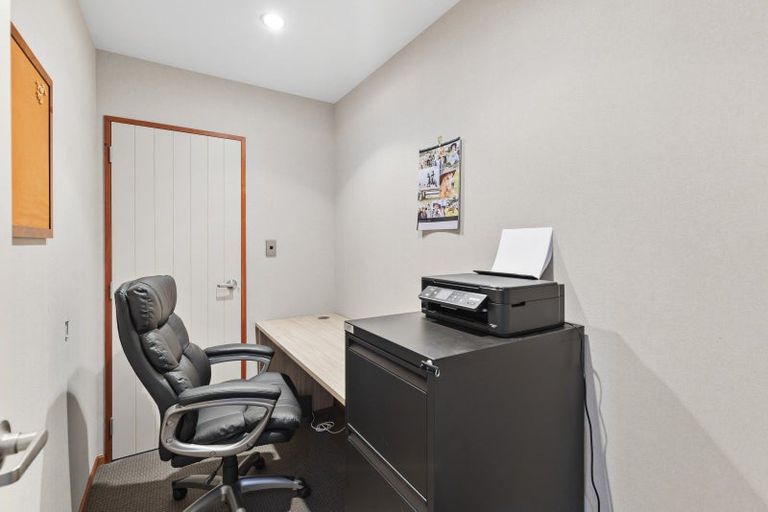 Photo of property in 14 Trump Place, Kelvin Grove, Palmerston North, 4414