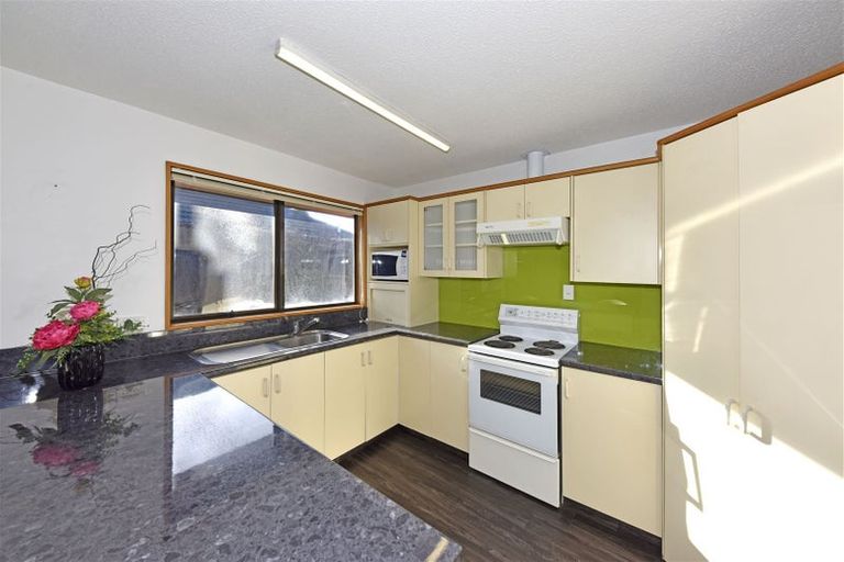 Photo of property in 78 Isleworth Road, Bishopdale, Christchurch, 8053