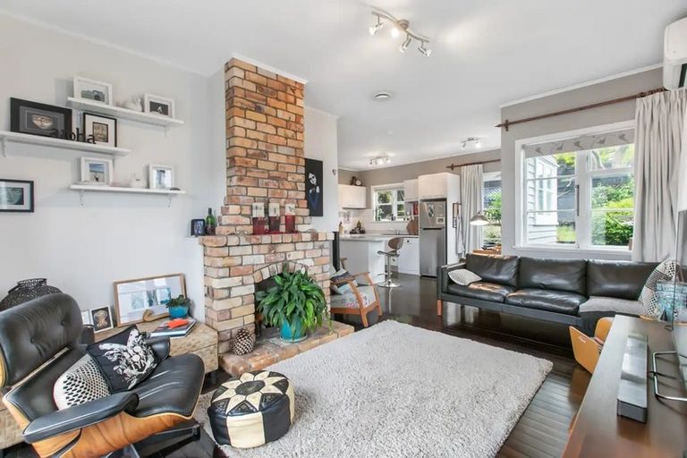 Photo of property in 53 Kurahaupo Street, Orakei, Auckland, 1071