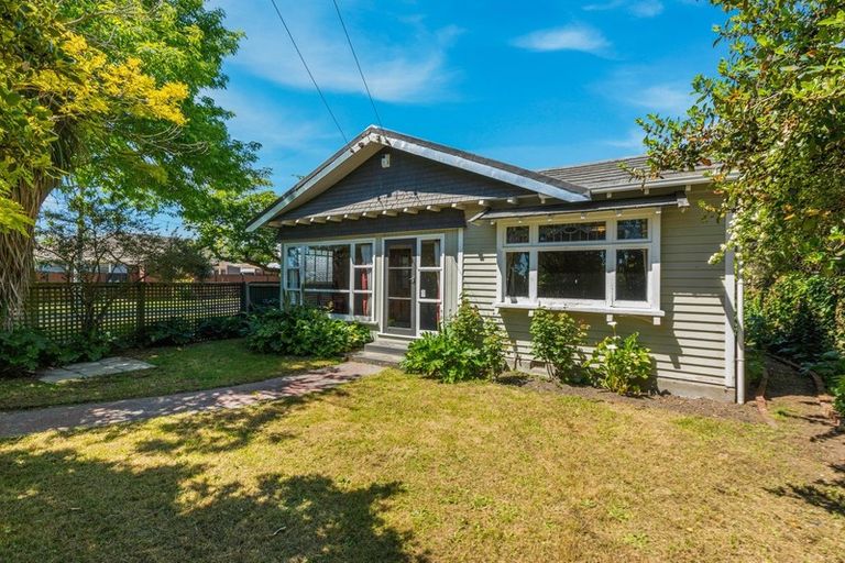 Photo of property in 102 Retreat Road, Avonside, Christchurch, 8061