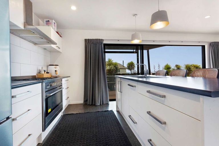 Photo of property in 17c Eagles Way, Cable Bay, 0420