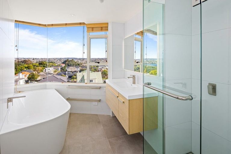 Photo of property in 4/90 Kitchener Road, Milford, Auckland, 0620