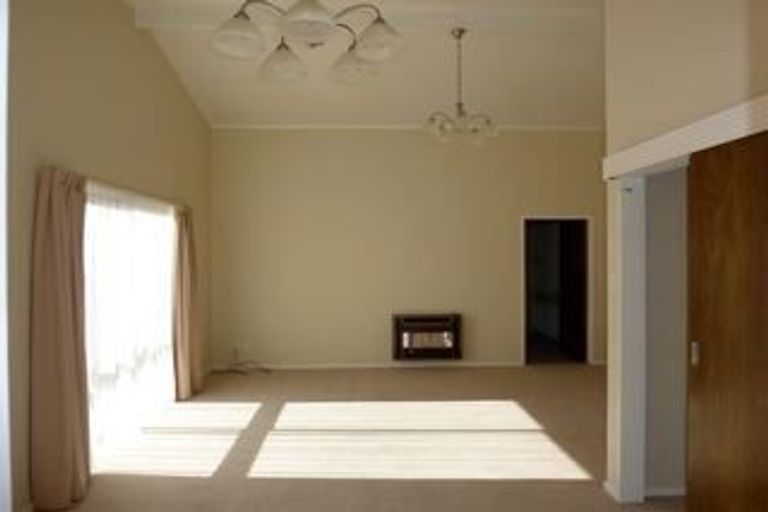 Photo of property in 8e Ihaka Street, Hokowhitu, Palmerston North, 4410