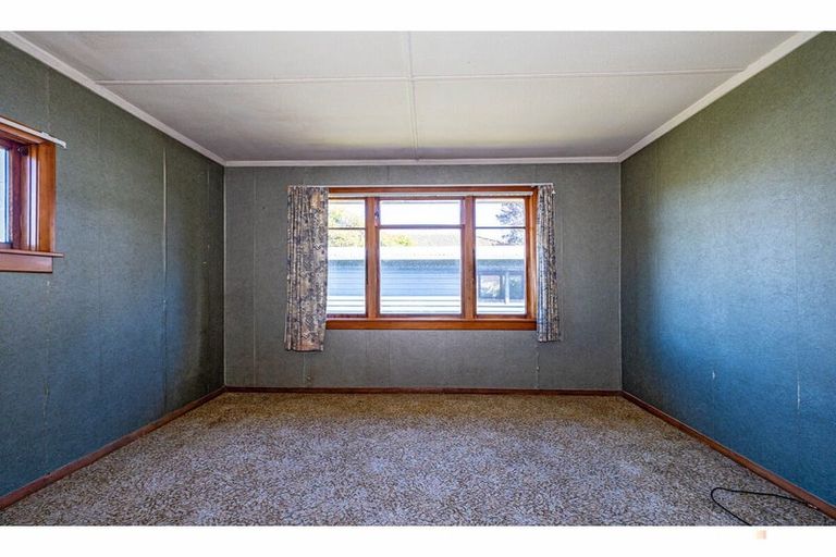 Photo of property in 6 Parsonage Road, Waimate, 7924