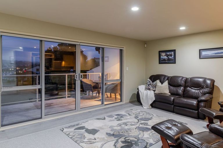Photo of property in 22 Paremata Drive, Paremata, Porirua, 5024