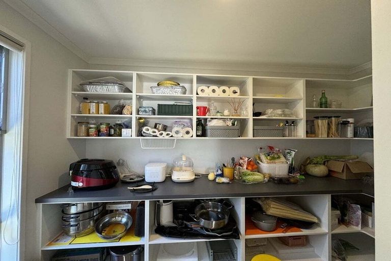 Photo of property in 16 Evergreen Parade, Rosehill, Papakura, 2113