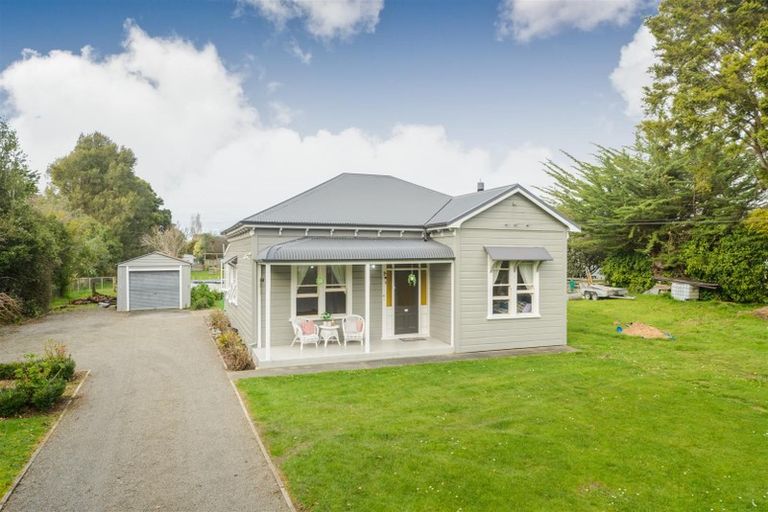Photo of property in 93 Pukepapa Road, Marton, 4710