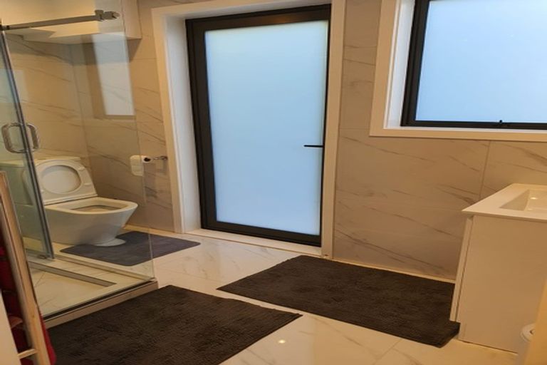 Photo of property in 211 Victory Road, Laingholm, Auckland, 0604