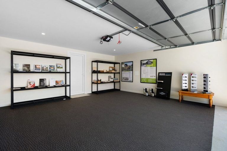Photo of property in 35 Jack Hanley Drive, Jacks Point, Queenstown, 9371