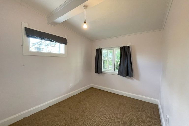 Photo of property in 20 Middle Road, Havelock North, 4130