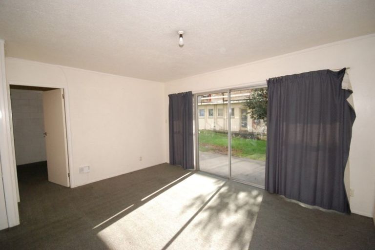 Photo of property in 2/20 Atkinson Avenue, Otahuhu, Auckland, 1062