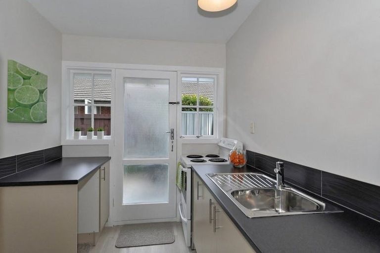 Photo of property in 3/990 Colombo Street, St Albans, Christchurch, 8014