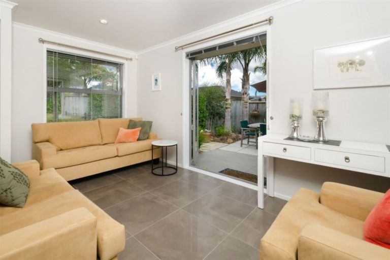 Photo of property in 9 Maple Lane, Huapai, Kumeu, 0810