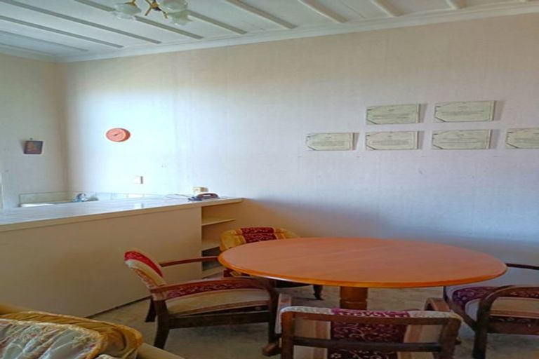 Photo of property in 106 Egmont Street, Patea, 4520