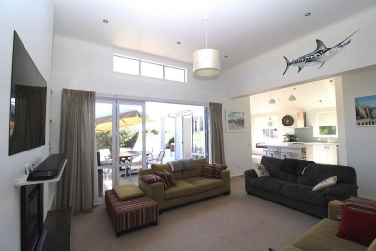 Photo of property in 125 Waimaire Avenue, Matarangi, Whitianga, 3592