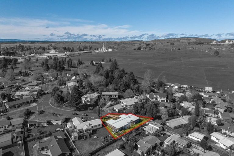 Photo of property in 8 Benmohr Place, Tokoroa, 3420