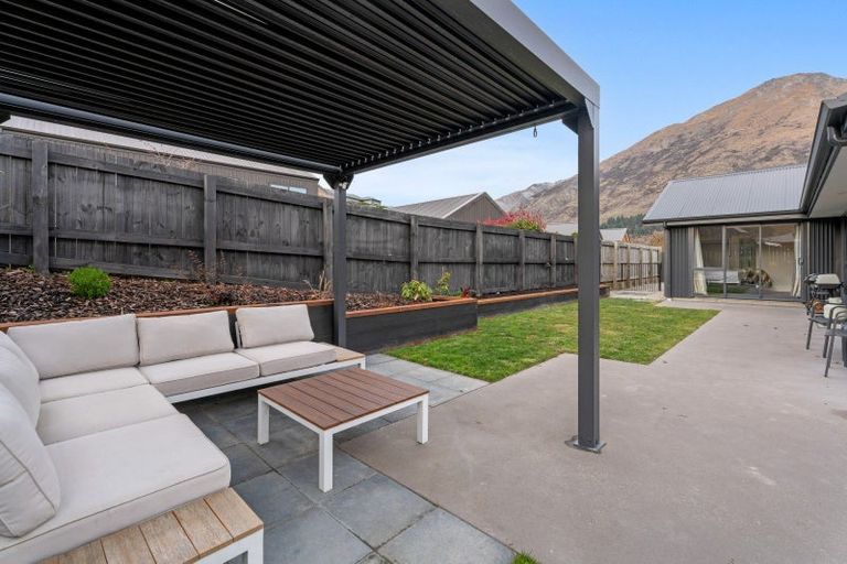 Photo of property in 1 Ashenhurst Way, Lower Shotover, Queenstown, 9304