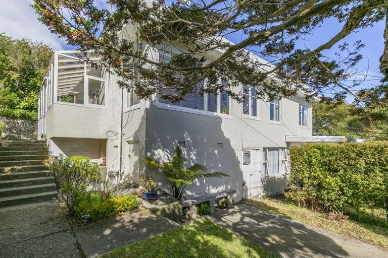 Photo of property in 25 Burrows Avenue, Karori, Wellington, 6012