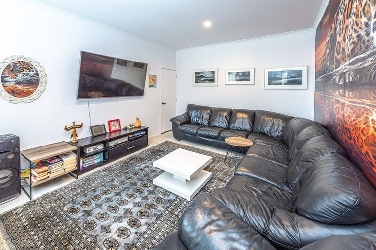 Photo of property in 34 Golf Vue Place, Castlecliff, Whanganui, 4501