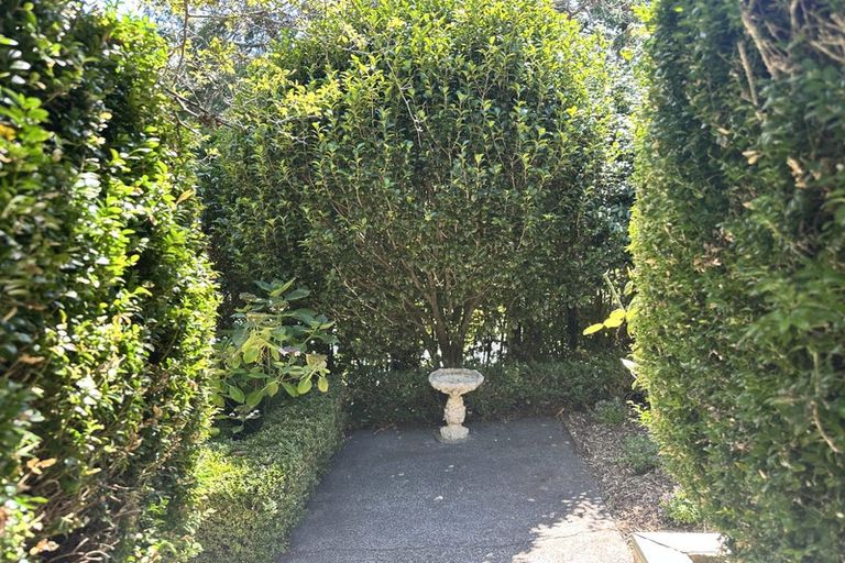 Photo of property in 8 Trelissick Crescent, Ngaio, Wellington, 6035