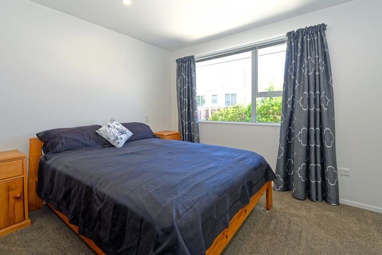 Photo of property in 1/19 Queenspark Drive, Parklands, Christchurch, 8083