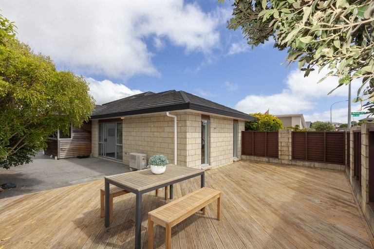 Photo of property in 78 The Drive, Paraparaumu Beach, Paraparaumu, 5032