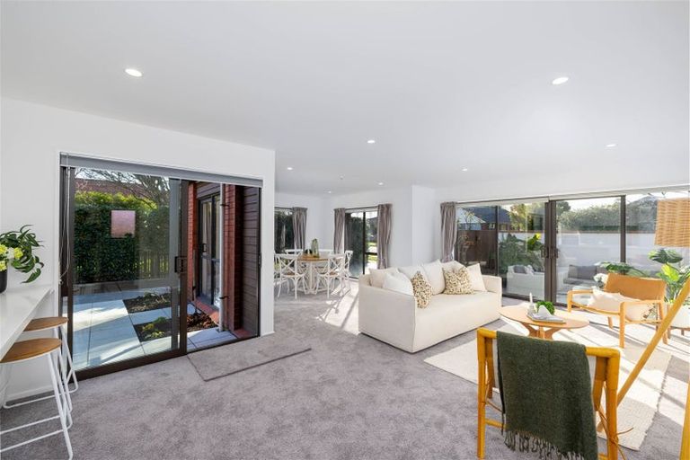 Photo of property in 1/87 Merrin Street, Avonhead, Christchurch, 8042