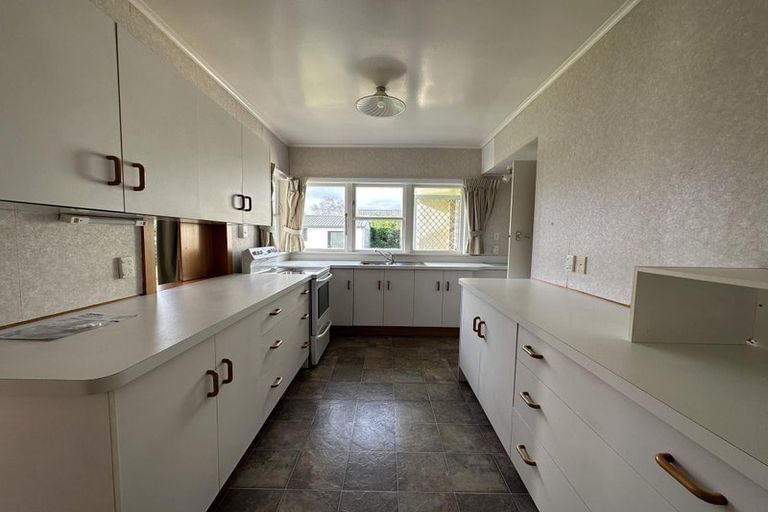 Photo of property in 39 Fraser Crescent, Elderslea, Upper Hutt, 5018