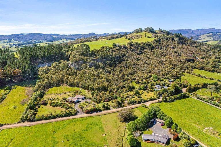 Photo of property in 80 Hodge Road, Coroglen, Whitianga, 3591
