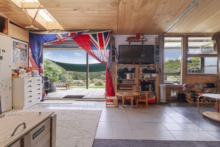 Photo of property in 958 Whangaripo Valley Road, Whangaripo, Wellsford, 0972