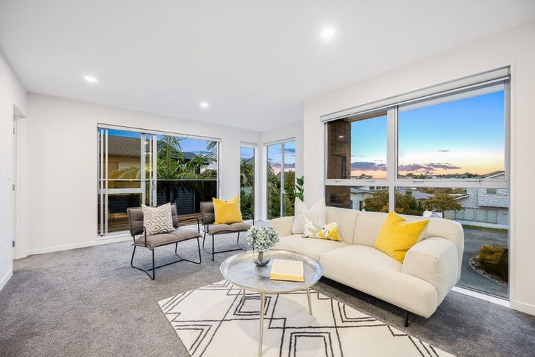 Photo of property in 27 Westerley Place, Long Bay, Auckland, 0630