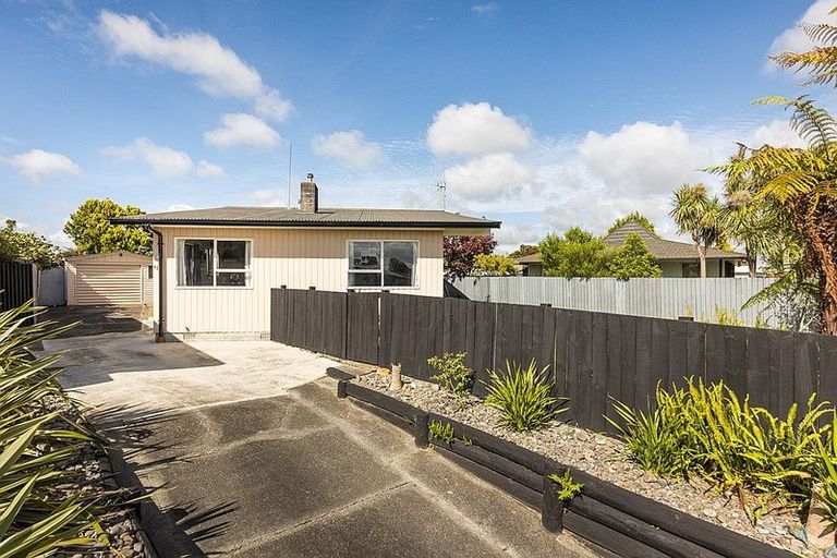 Photo of property in 43 Havelock Avenue, Westbrook, Palmerston North, 4412
