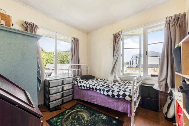 Photo of property in 11a Kervil Avenue, Te Atatu Peninsula, Auckland, 0610