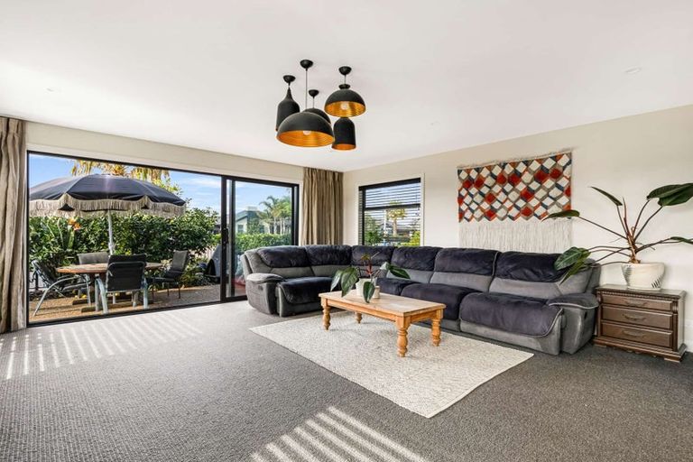 Photo of property in 70 Palm Springs Boulevard, Papamoa Beach, Papamoa, 3118