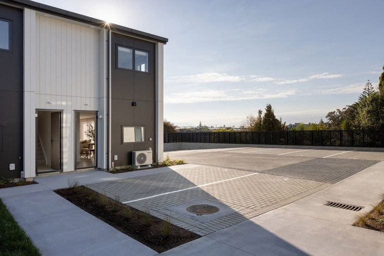 Photo of property in 8/26 Landview Road, Parkvale, Tauranga, 3112