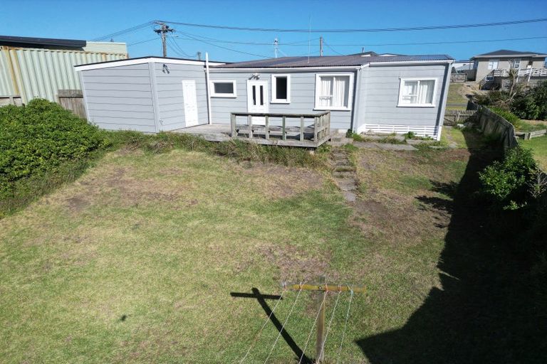 Photo of property in 13 Nelson Street, Foxton Beach, Foxton, 4815