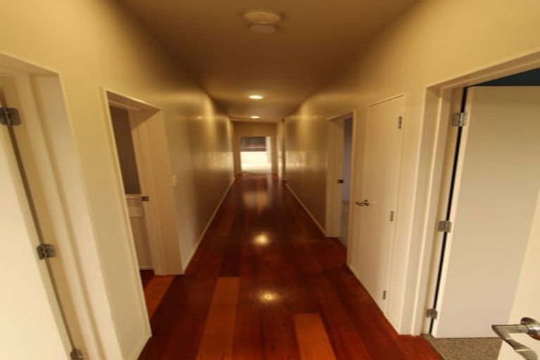 Photo of property in 37 Gledstane Road, Stanmore Bay, Whangaparaoa, 0932